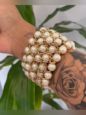 Gold Tone Pearl Bracelet Stretchable